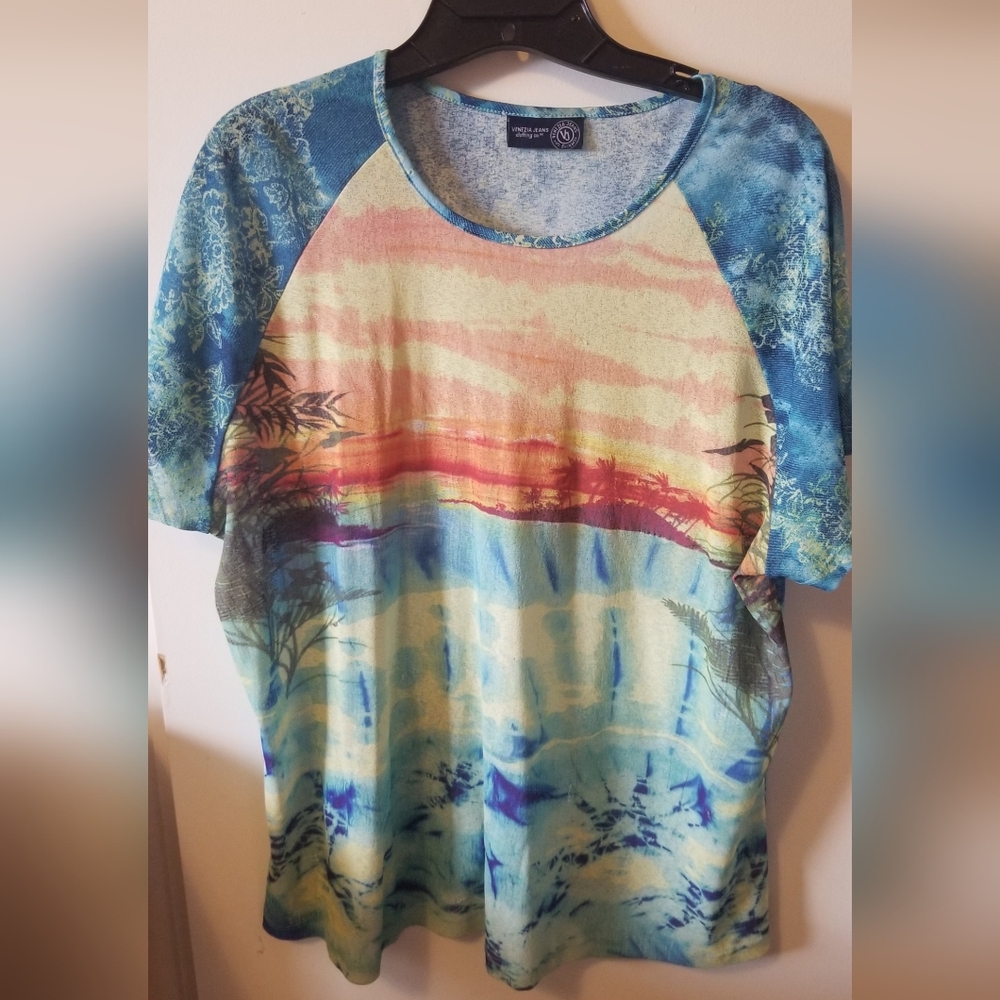 Lane Bryant Venezia Teopical Scene Colorful Graphic T-Shirt